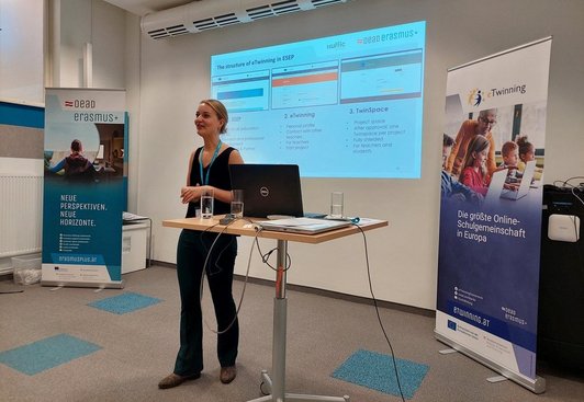 Vortragende bei einem eTwinning-Seminar