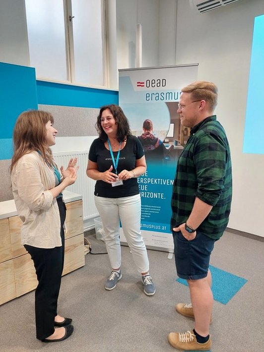 Lehrkräfte bei einem eTwinning-Seminar
