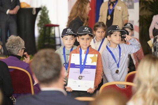 Der Alternativtext wird in Kürze eingefügt